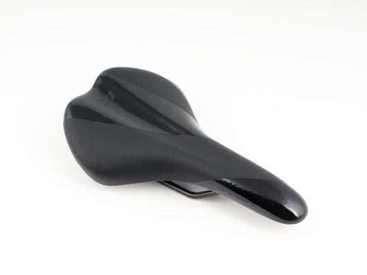 DDK-5095 Concept fietszadel zwart – zijaanzicht