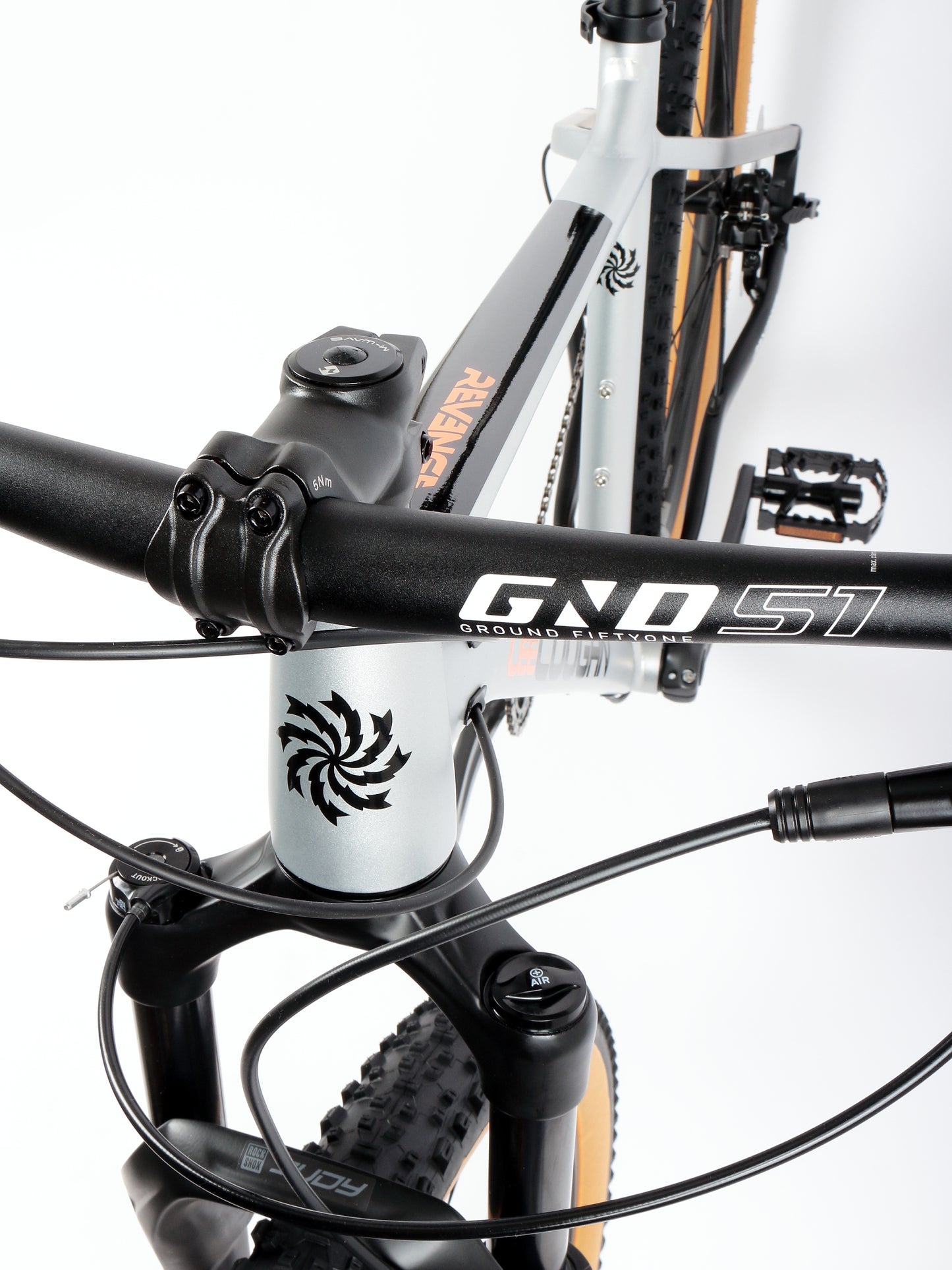 Lee Cougan Revenge Shimano Deore 1x12 Weiß
